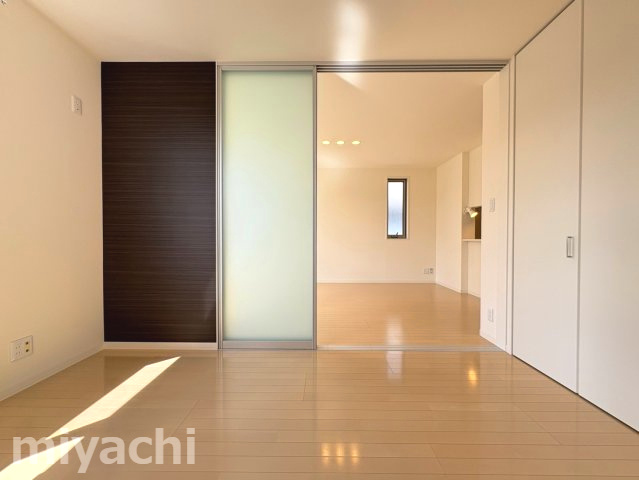 シャーメゾン乙瀬の洋室