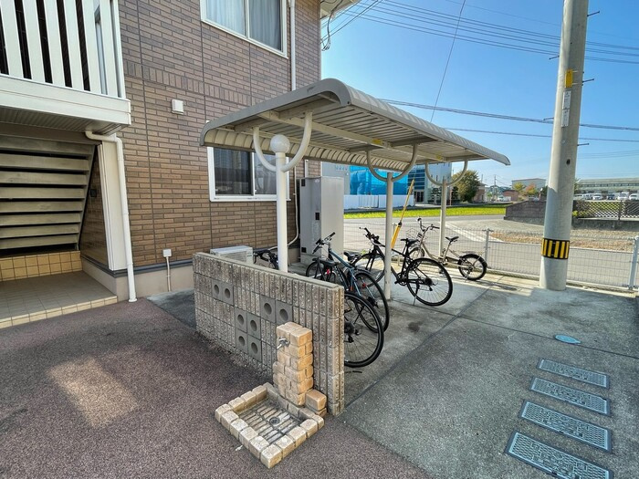 ロイヤルパークス林町 C棟のその他共用部分|駐輪場
