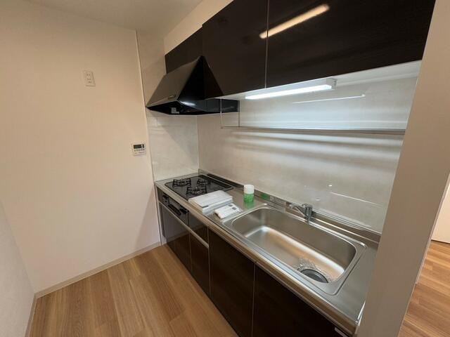 レジデンス奥戸のキッチン|※同タイプの別部屋になります。