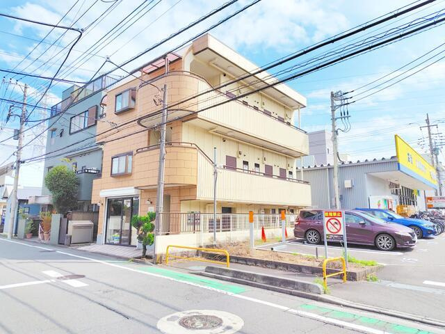 クレストの外観
