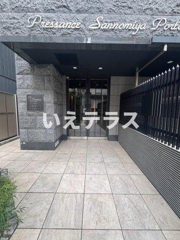 プレサンス三宮ポルトのエントランス