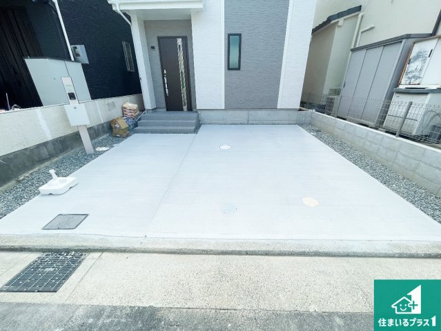 ■茨木市西福井　新築一戸建ての駐車場|駐車スペース！散水栓があるので、こまめに愛車を洗えます！