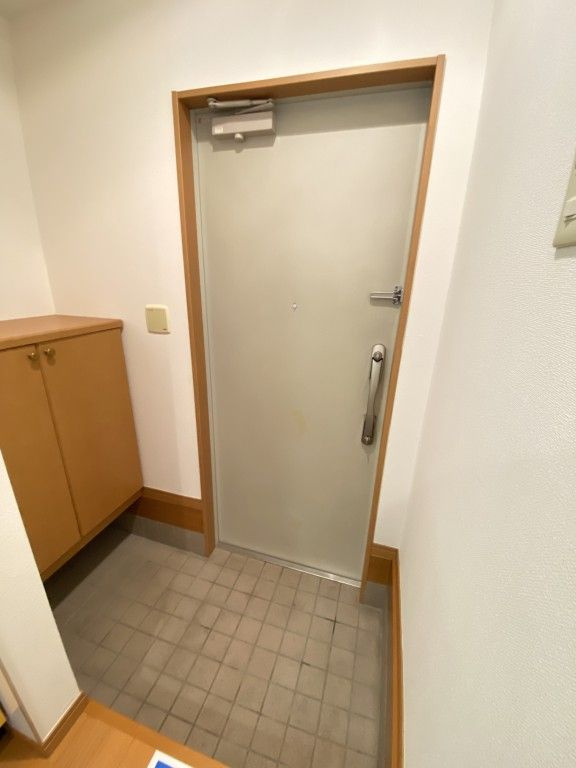 グレース・Kの玄関