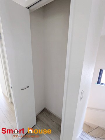 町田市本町田13期　新築1棟の収納|"クローゼットがあるだけでシャレの楽しみも増えますね♪
お洋服だけではなく普段使わない物などをしまえるので部屋も気持ちもスッキリ！"