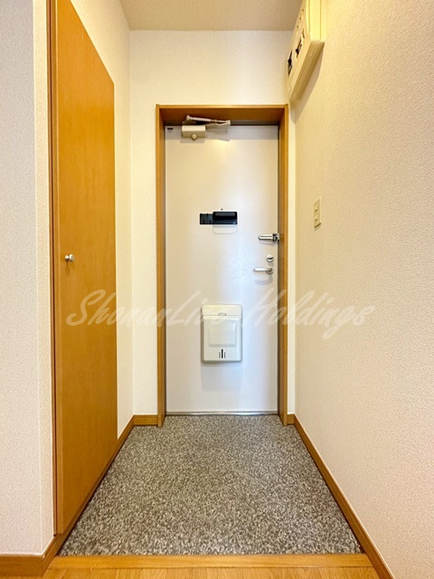藤沢市辻堂新町２丁目の賃貸マンションの玄関