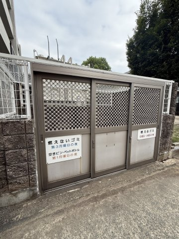 パークホームズ室見駅前の駐車場
