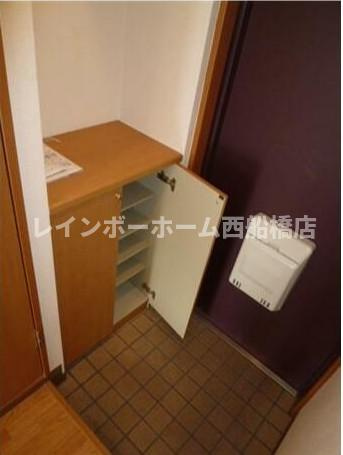 オランジェリーAの玄関