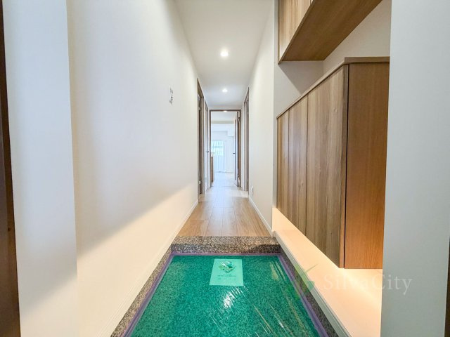 ライオンズマンション成城の玄関