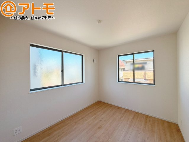 【子供部屋】 | 清水区中矢部町8期　新築戸建　全1棟 | 壁と床がシンプルな色合いだからこそ自分だけの空間を作れます♪お部屋作りのイメージは順調でしょうか♪