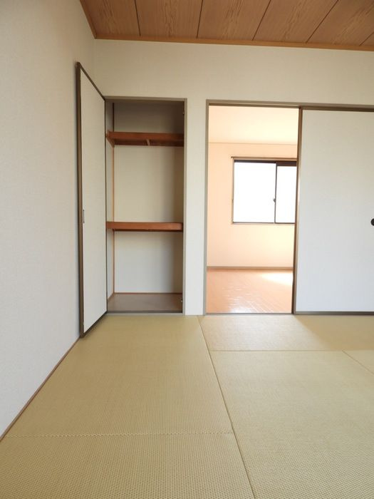 グリーンパーク芳泉　C棟の収納