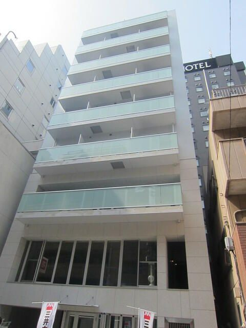 恩京アムールビルの外観