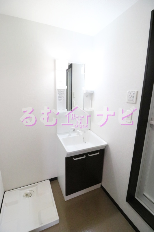 福岡市南区鶴田３丁目のアパートの洗面所