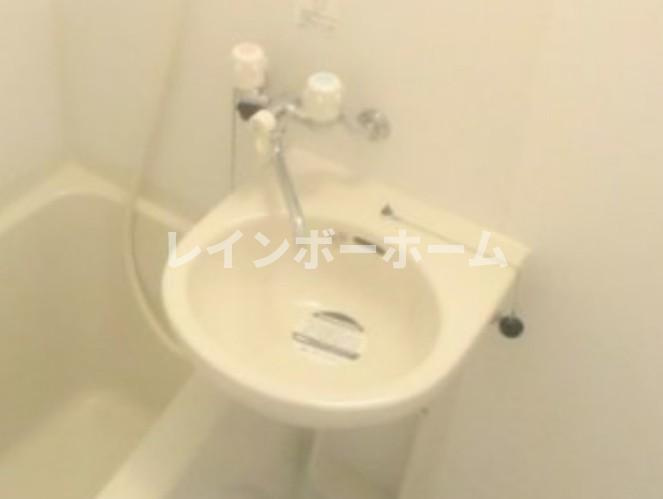 ヴェリーニ東松戸の洗面所