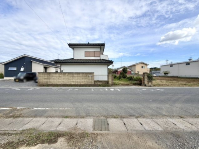 【中古戸建】邑楽郡大泉町大字古海の外観|■外観｜周囲の景観に調和しつつもしっかりとした存在感を感じられる外観で、長く愛される住まいを演出します♪