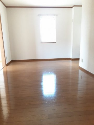 ライラック館の居間・リビング|使いやすい居間です