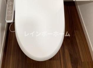 E-st KAMI-ITABASHIのトイレ