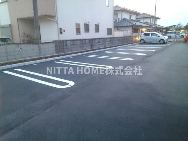 ＡＲＣの駐車場|駐車場は２台の空きがあります◇