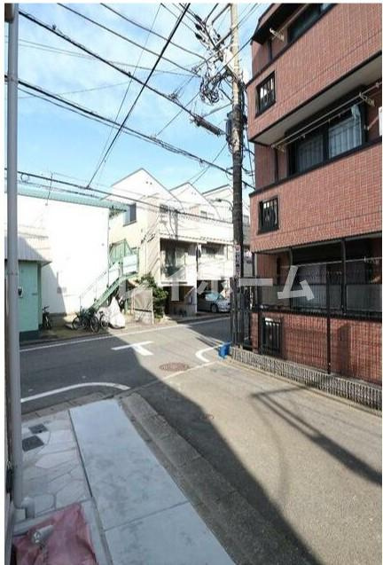 オレンジコートの駐車場