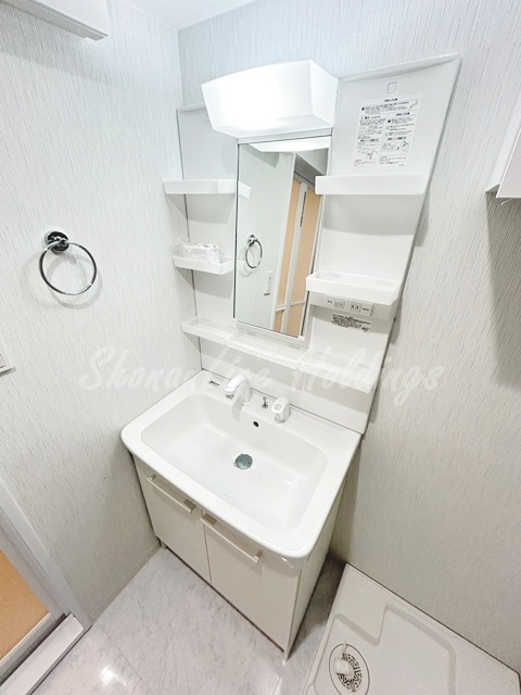 藤沢市善行１丁目の賃貸マンションの洗面所