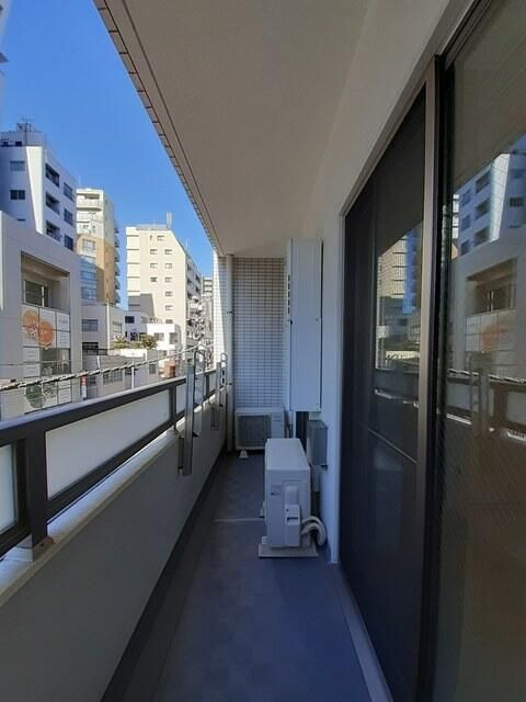 コルバスのバルコニー
