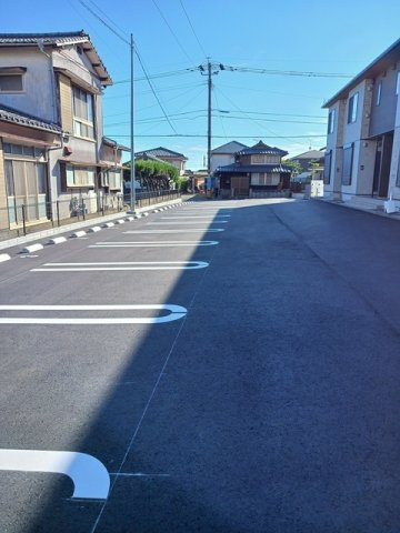カーサ・アルバの駐車場|車をお持ちの方に嬉しい駐車場付きの物件です