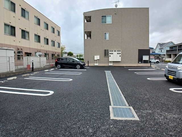 ラヴィータ　Ⅱの駐車場