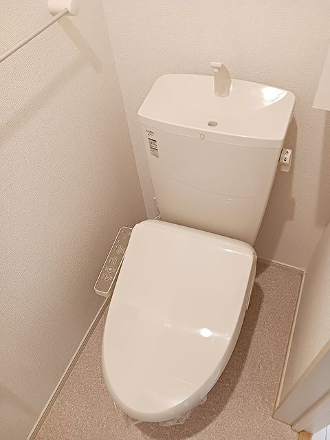 スザンヌ　ランランのトイレ