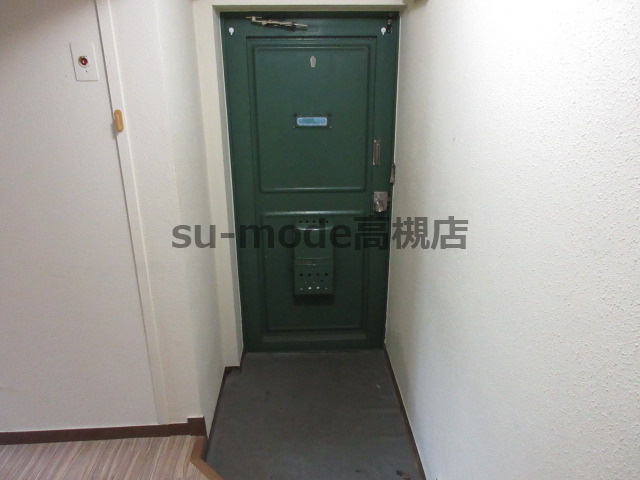 スカイハイツ辻崎の玄関