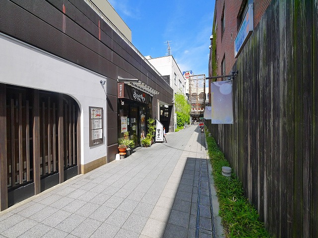 小西町商業ビル（な・ら・ら）