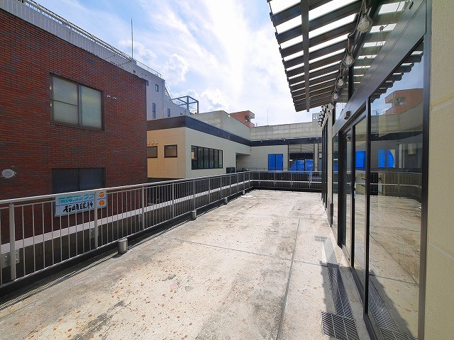 小西町商業ビル（な・ら・ら）