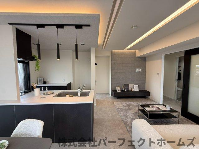 【内装】の画像