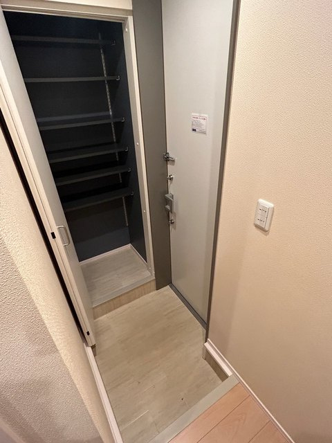 イーストウェルの玄関