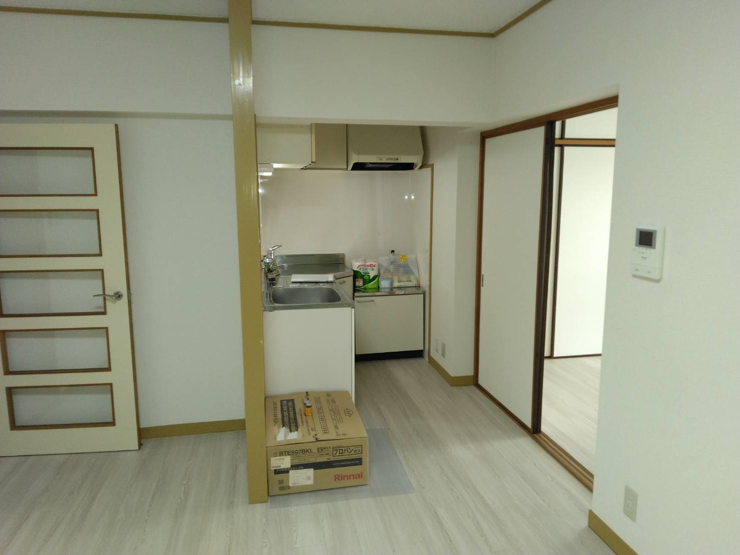 プラージュ宝町の居間・リビング|※同タイプ別部屋のお写真です