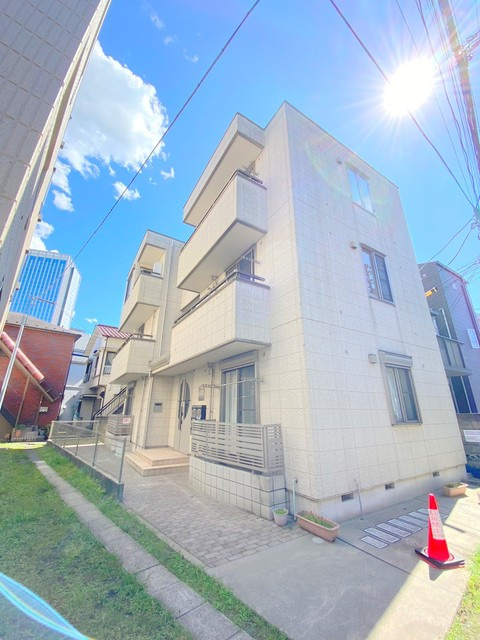 ＲＩＶＥＲＳＩＤＥ・新宿の外観