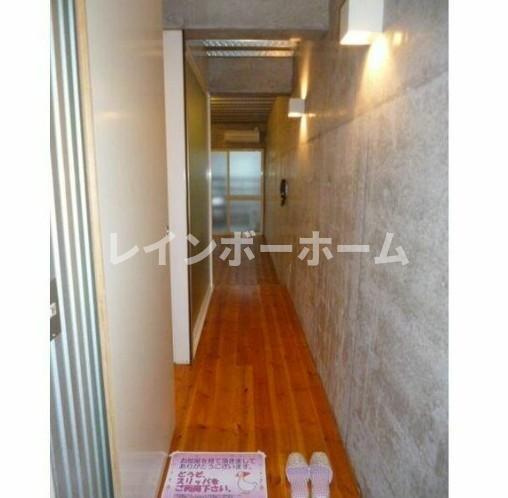 CASA AB o ABの玄関