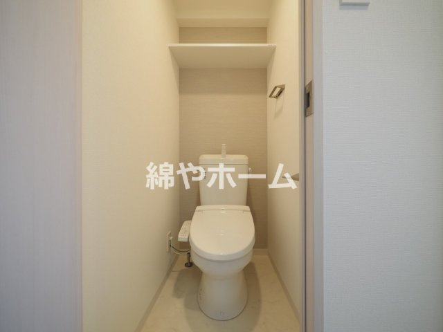 エスリード大阪イーストエッジのトイレ|シンプルで使いやすいトイレです