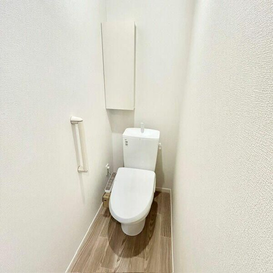 【トイレ】 | カラコレス | トイレもきれいです