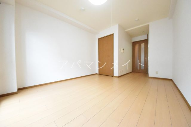 【寝室】 | ユタカビル | 寝室です