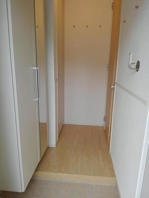 ＬＵＳＳＯの玄関