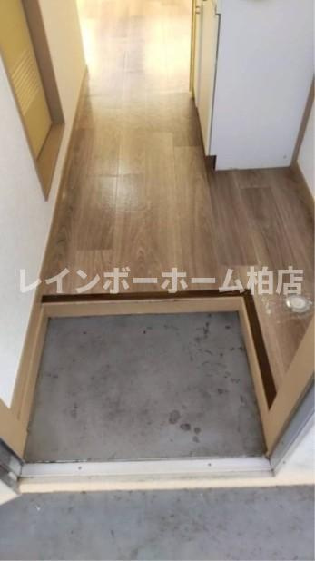 特典：仲介手数料が無料です!!の玄関|毎日通る玄関はこちらです