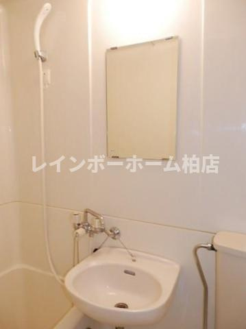 特典：仲介手数料が無料です!!の洗面所