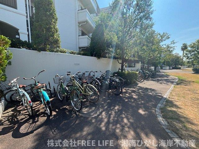 パシフィックガーデン茅ケ崎C棟の駐輪場|敷地内駐輪場