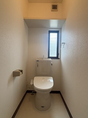 世田谷区奥沢８丁目戸建てのトイレ|2F   トイレ（内装後）