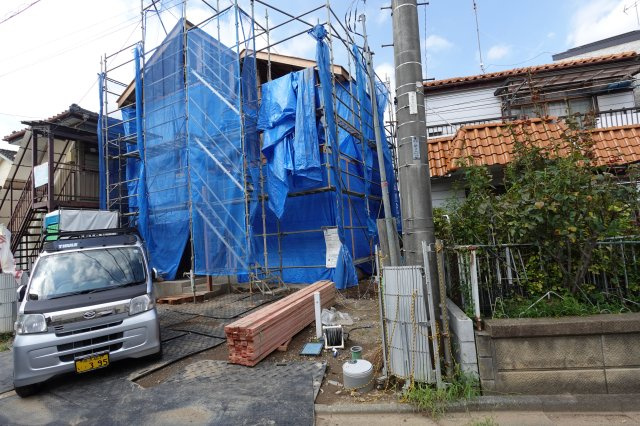 川越市月吉町　4LDK+カースペース３台付き　戸建貸家の駐車場
