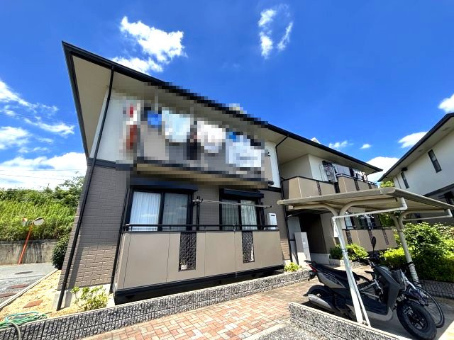 グレイスコート峰塚A棟の外観