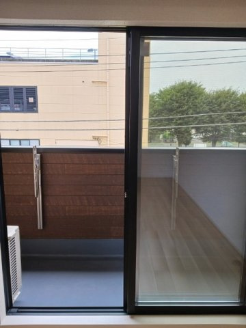 ヌーヴェル　ラ　ヴィのバルコニー