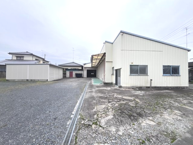 大泉町東小泉作業所・事務所・居住スペース付売物件
