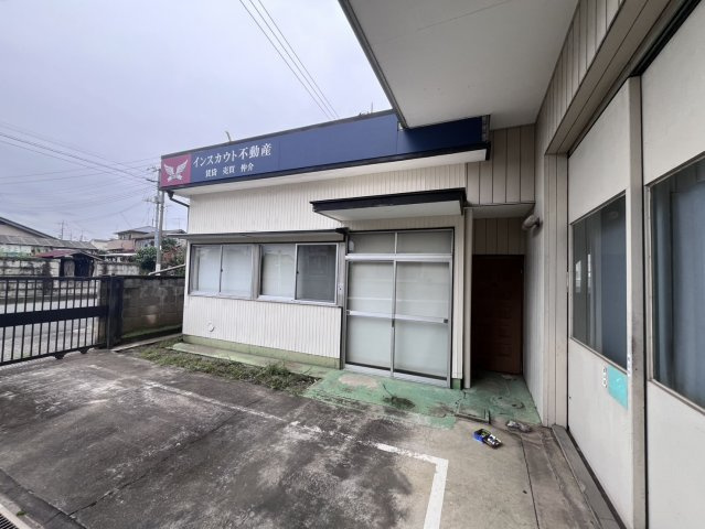 大泉町東小泉作業所・事務所・居住スペース付売物件の外観