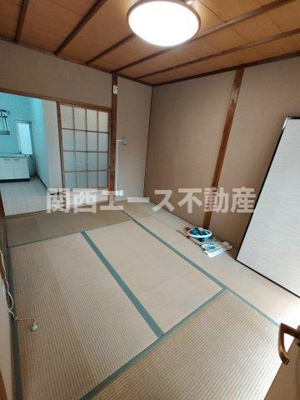 【居間・リビング】 | 稲葉１丁目貸家