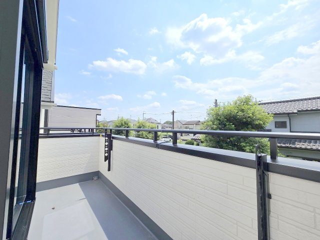 新築戸建　瑞穂町長岡3期　全2棟のバルコニー